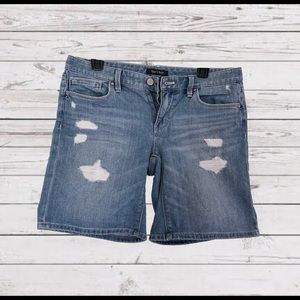 ✨WHBM Girlfriend Jean Shorts Size 4✨
